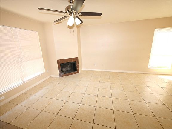 3rd image of 10100 S Gessner Rd APT 202