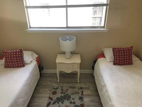 5th image of 3727 Iberville St #D