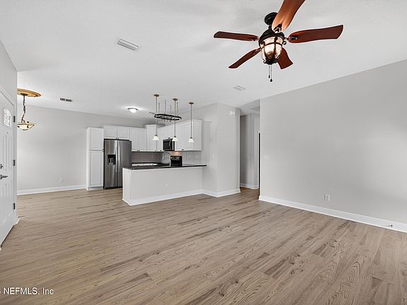 5th image of 12157 GRASSE Street