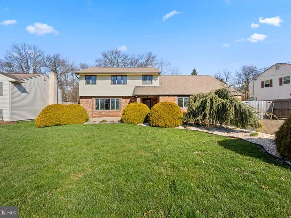 316 Centennial Rd, Warminster, PA 18974