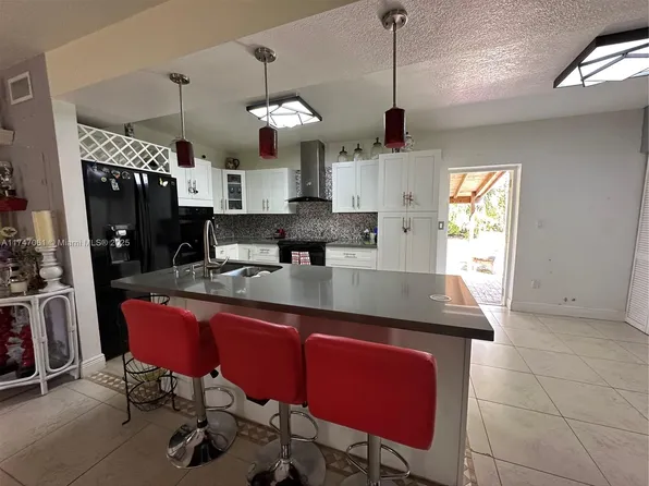 1197 NW 105th Ter, Miami, FL 33150