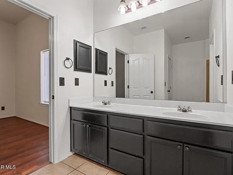 14685 Holsteiner Ct — Photo 34