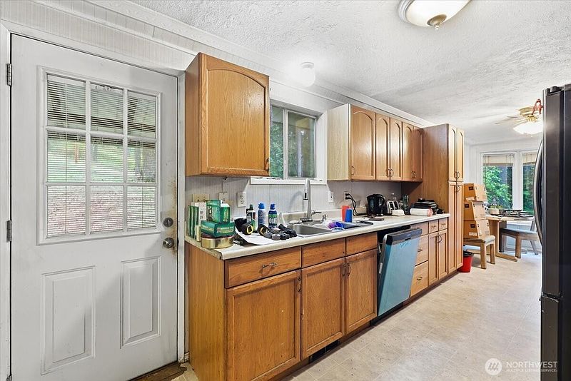 4th image of 4349 Grote Road