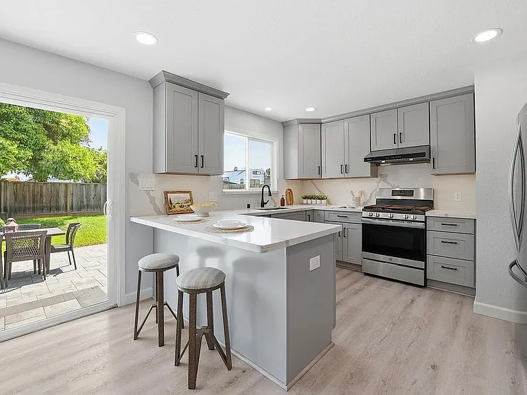 36023 Pizarro Dr — Photo 18
