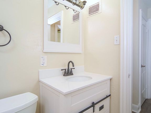 3rd image of 3189 & 3201 Cadillac Dr #10