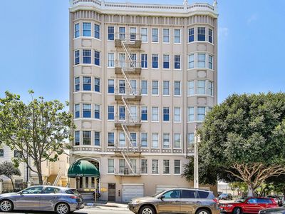 2415 Van Ness Ave APT 207, San Francisco, CA, 94109