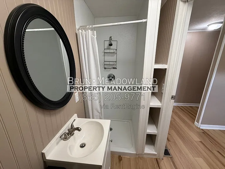 2250 Woodby Ln — Photo 21