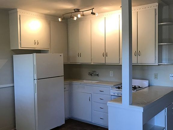 4th image of 2900 Marconi Ave #2904-12