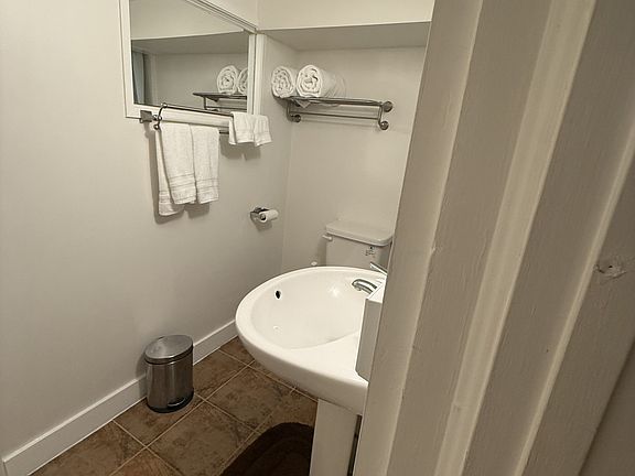 4th image of 1629 W 63rd Ave