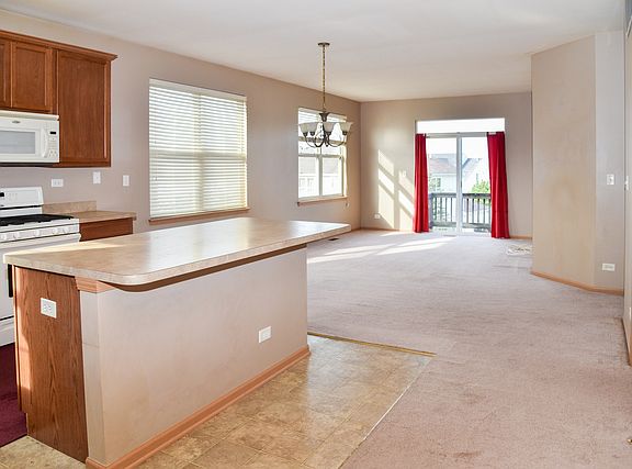 4th image of 1355 Remington Dr