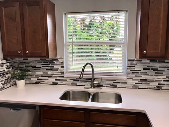 New quartz countertops