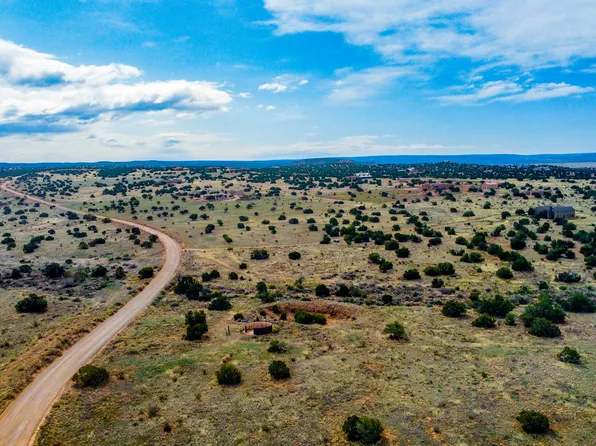 76 Spur Ranch Rd, Lamy, NM 87540