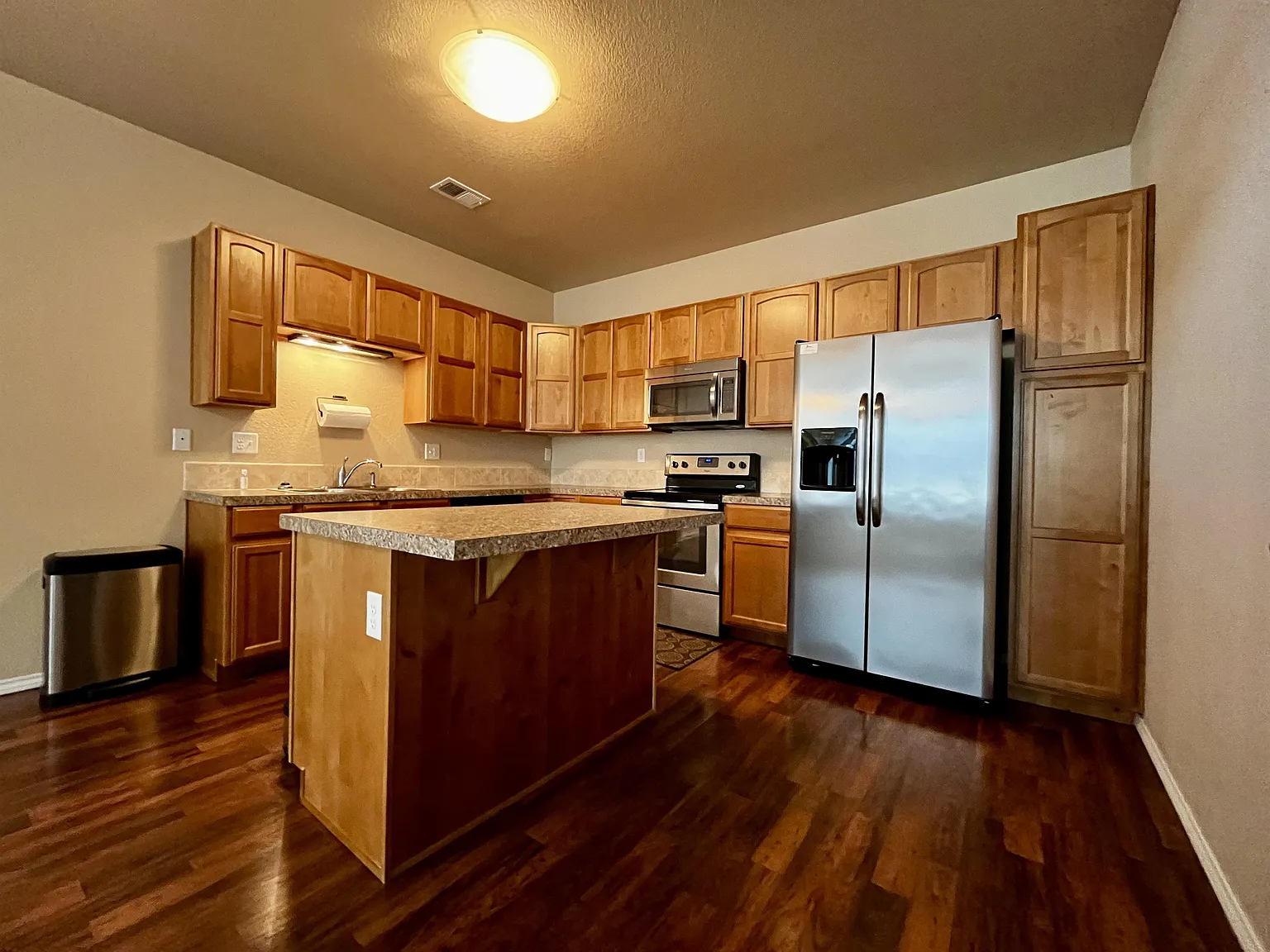 6915 West 3rd St #310 - 310 — Photo 1