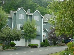 52 Village Gate Way, Nyack, NY 10960