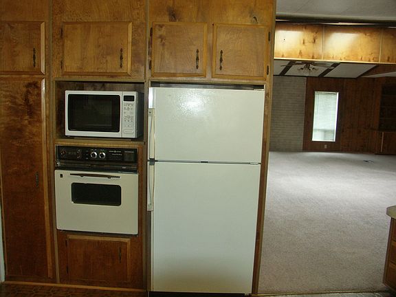 2nd image of 12120 164th St E