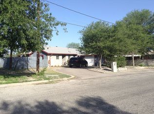 99 N Broadview St, Del Rio, TX 78840