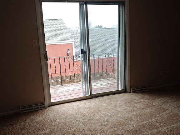 3rd image of 4301A Cox Dr