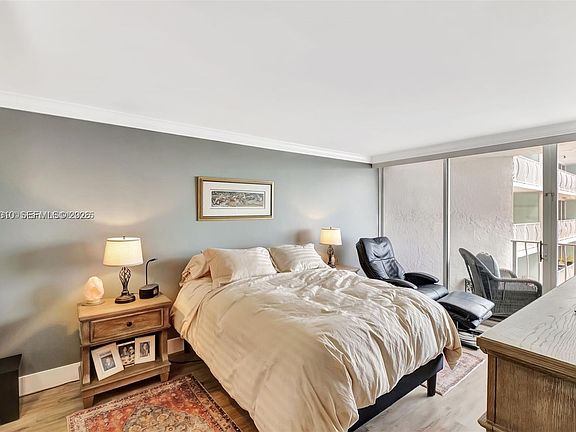 4th image of 7601 E Treasure Dr APT 1410
