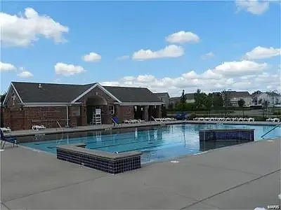 2 bed, 1018 sqft, $1,550 — Photo 3