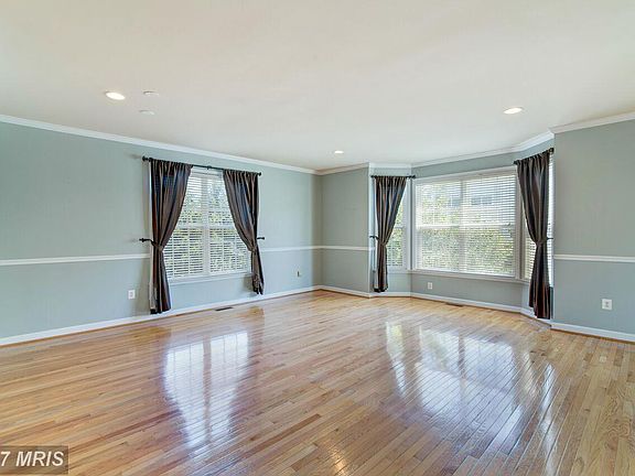 4th image of 42552 Magellan Sq