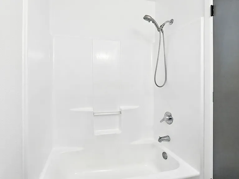 10033 N Lombard St — Photo 27