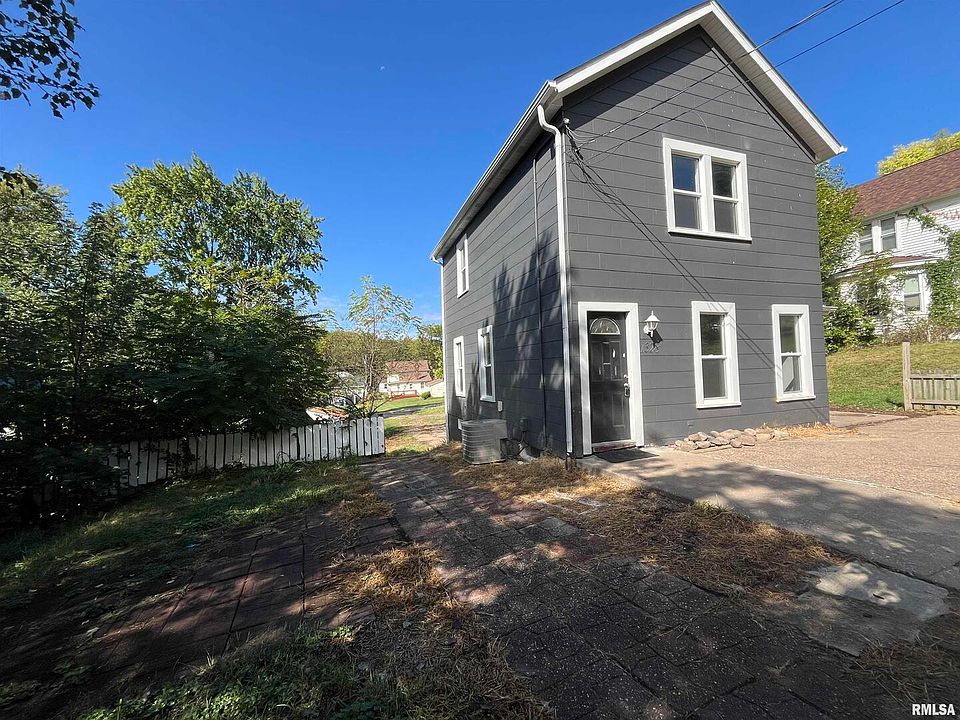 1st image of 1328 Belle Ave