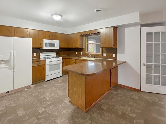 5th image of 4614 Stauffer Ave SE