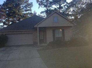 266 Carriage Pines Ln, Covington, LA 70435
