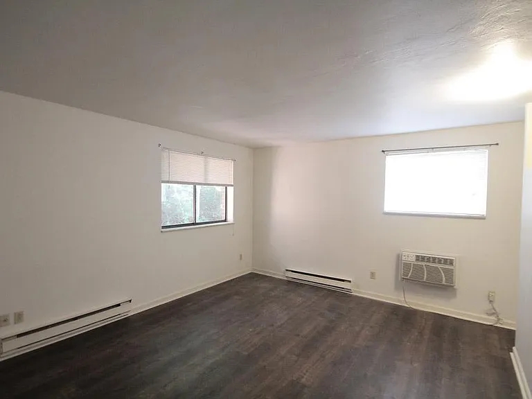453 Biddle Ave #7 — Photo 5