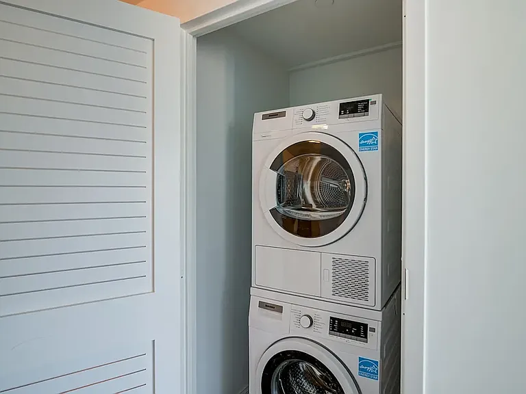 800 6th Ave #26D — Photo 3