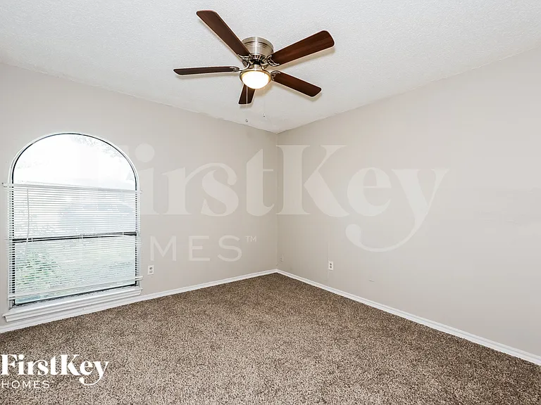3944 Misty Meadow Dr — Photo 12