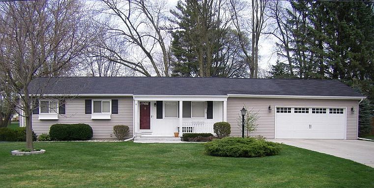 1st image of 315 W Gloucester Dr