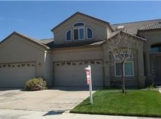 8877 White Peacock Ct, Elk Grove, CA 95624
