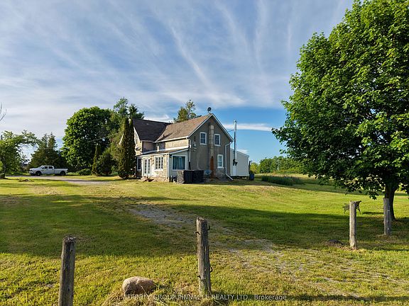 4th image of 482 Portage Rd