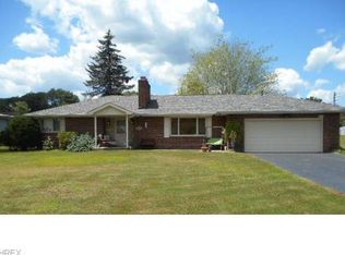 803 Valley View Dr, Brookfield, OH 44403