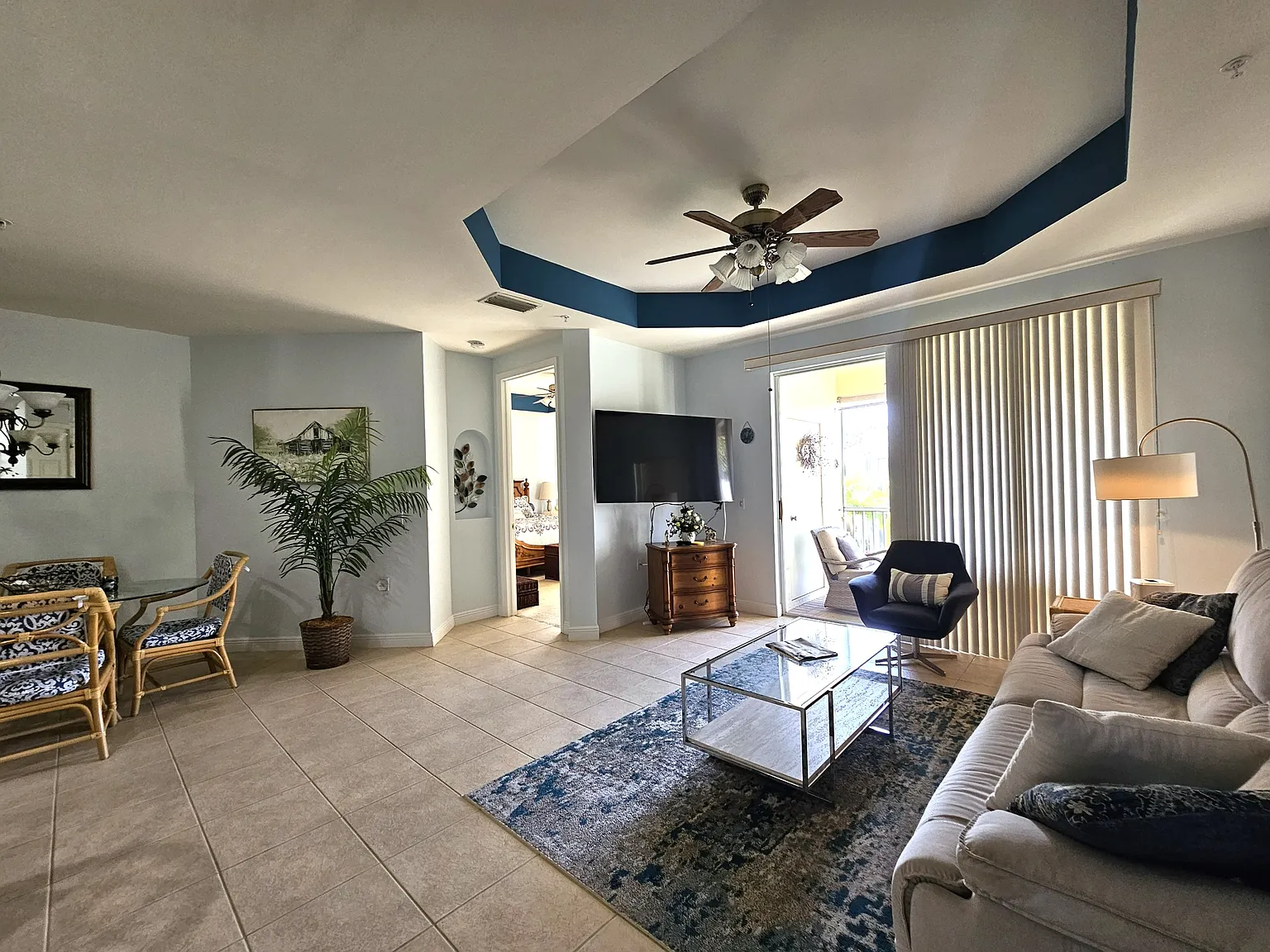 1405 Sweetwater Cove - 204 — Photo 2