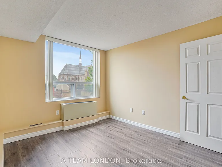 155 Kent St #407 — Photo 14