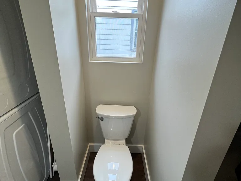 13 Columbia Ave — Photo 23