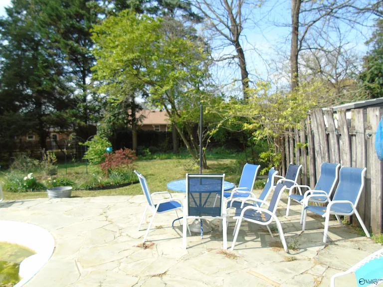2504 Maysville Cir NE — Photo 24