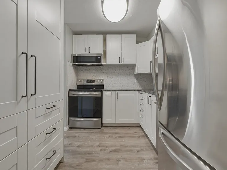 3755 Bartlett Ct #302 — Photo 11