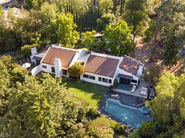 191 Dapplegray Rd, Bell Canyon, CA 91307