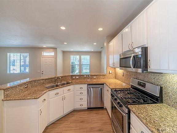4th image of 102 Nantucket Ln #97