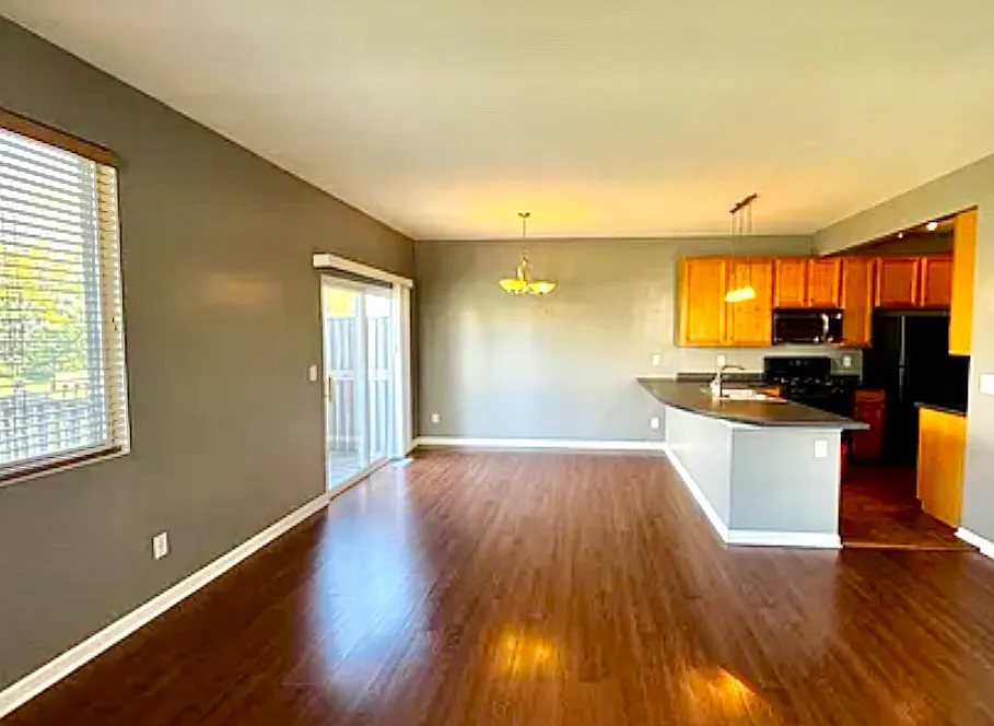 4221 Sparrow Hawk Dr — Photo 2
