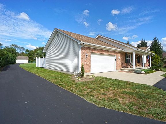 2nd image of 192 Summerfield Ln