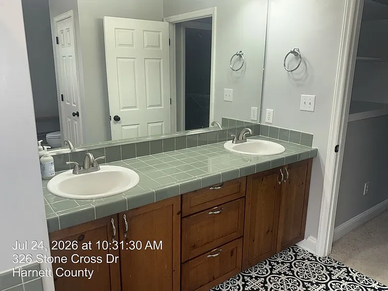 326 Stone Cross Dr — Photo 24