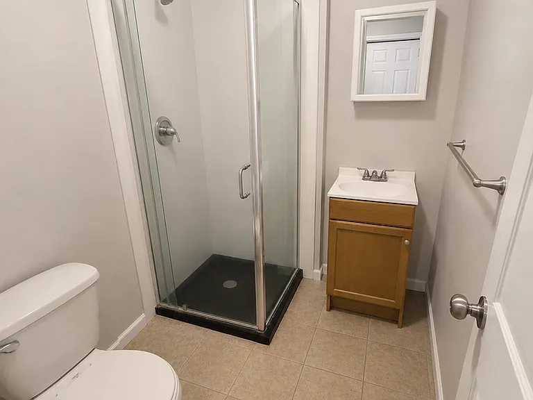 710 E Chelten Ave — Photo 7