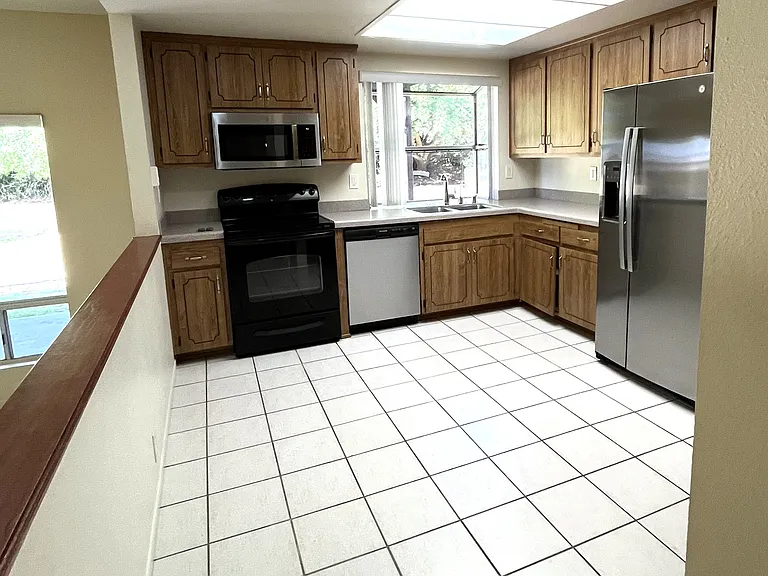 8901 Corte Quezada — Photo 2