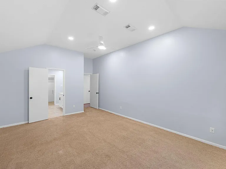 3910 Crystal Pass Ct — Photo 11