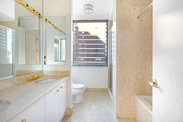 Sold by Compass | media 9