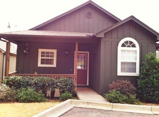 50 Honeysuckle Ln, Eclectic, AL 36024